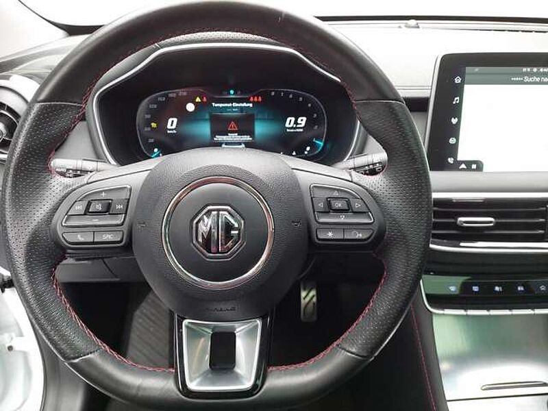 MG HS HS 1.5T-GDI AUTO. LUXURY NAVI KLIMA LED PANO LM