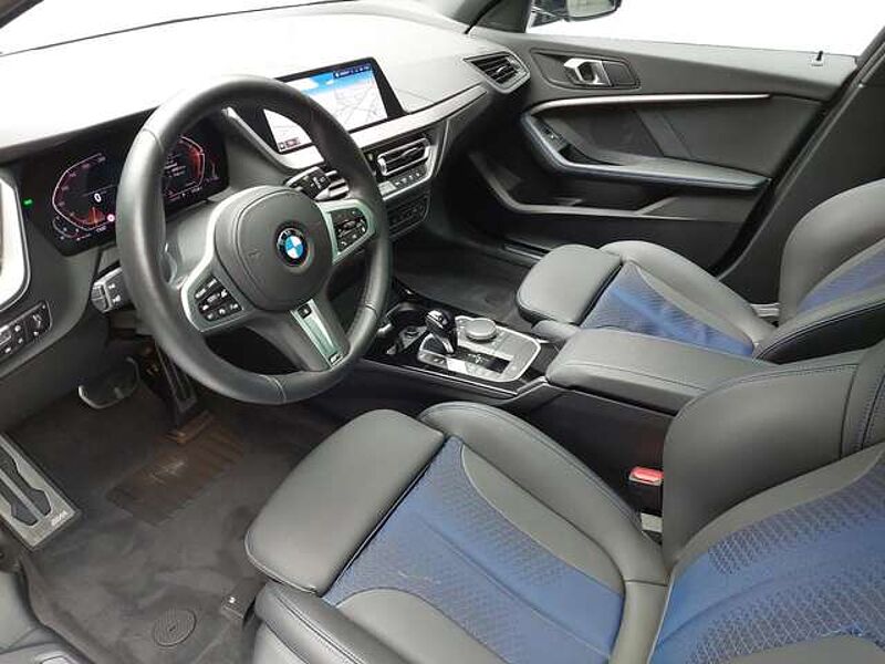 BMW 120 120 I STEPTRONIC M SPORT NAVI LED WINTER KAMERA PA