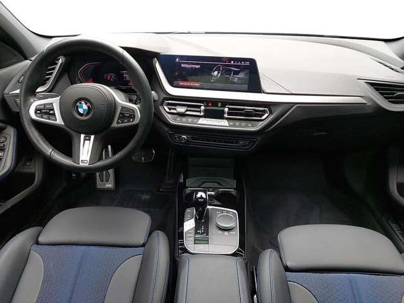 BMW 120 120 I STEPTRONIC M SPORT NAVI LED WINTER KAMERA PA